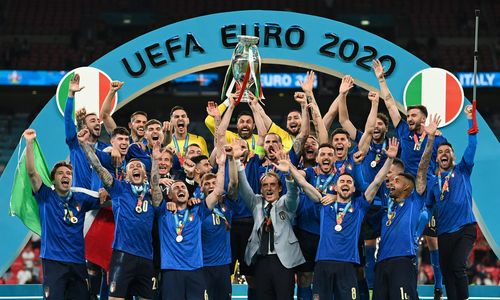 欧洲杯2020历届冠军（欧洲杯冠军历年）